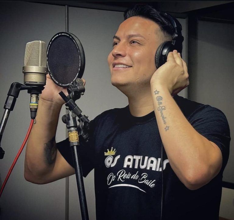 “O Paulinho está ficando melhor a cada dia que passa”, diz pai do vocalista da banda Os Atuais