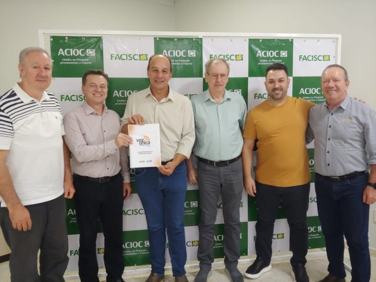 Prefeitos de Joaçaba e Vargem Bonita recebem o documento Voz Única