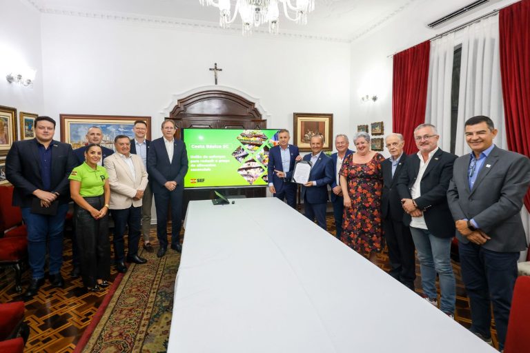 Governo de SC zera imposto de alimentos e garante apoio de entidades para que desconto chegue ao consumidor