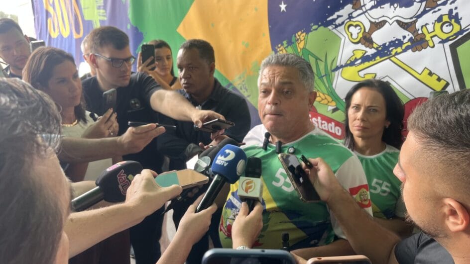 João Rodrigues confirma pré-candidatura ao governo de SC durante evento em Chapecó