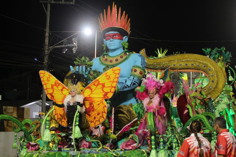 Carnaval de Joaçaba 2025: Apuração das notas define a escola de samba campeã nesta terça-feira