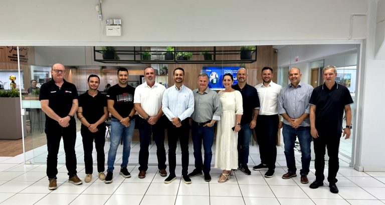 Sebrae/SC negocia parceria estratégica com o Centro de Treinamento Scherer para capacitar mais de 600 reparadores automotivos por ano