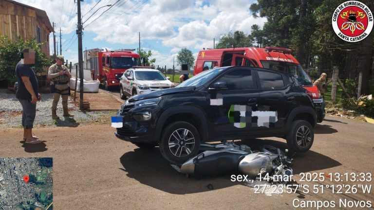Colisão entre carro e moto deixa motociclista ferido em Campos Novos