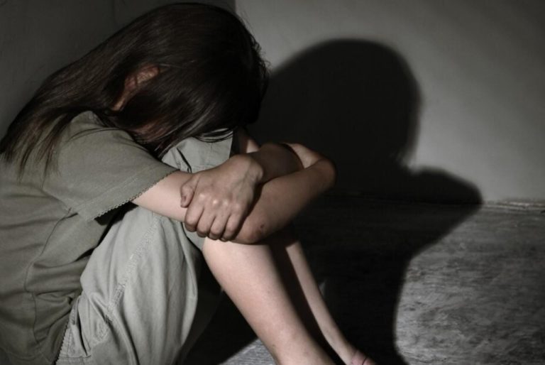 Homem é condenado a mais de 27 anos de prisão por abusar da neta da companheira no Meio-Oeste