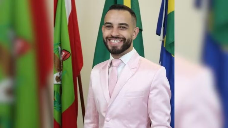 Vice-prefeito pede afastamento do cargo após ser preso por violência doméstica em SC