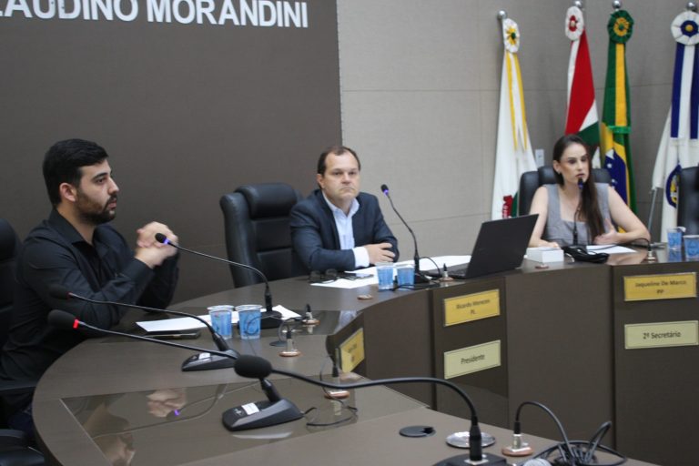 Contrato com empresa de coleta de lixo e limpeza urbana poderá chegar a R$ 462 milhões de reais em Joaçaba