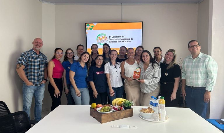 Herval d´Oeste recebe premiação estadual no Congresso das Secretarias Municipais de Saúde