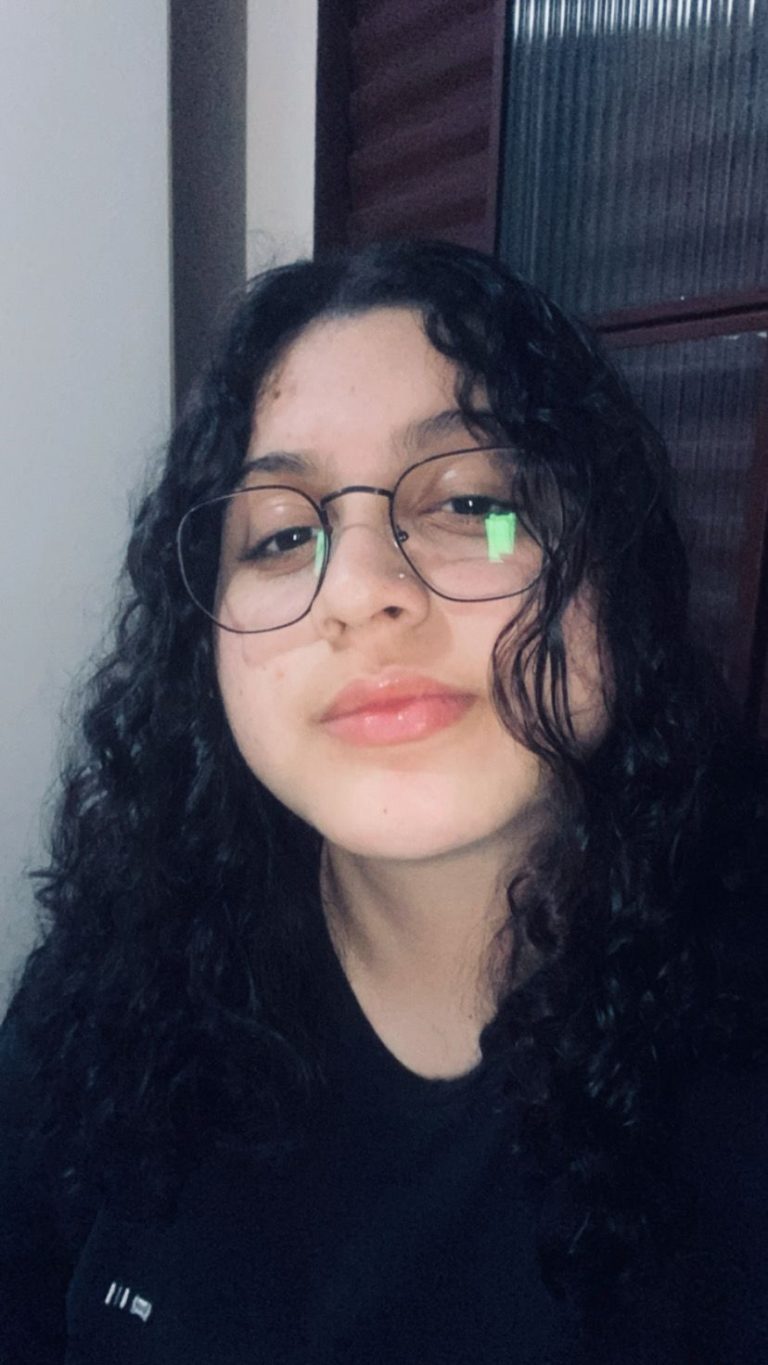 Adolescente de Herval realiza vaquinha para realizar cirurgia que evitará perda total de visão