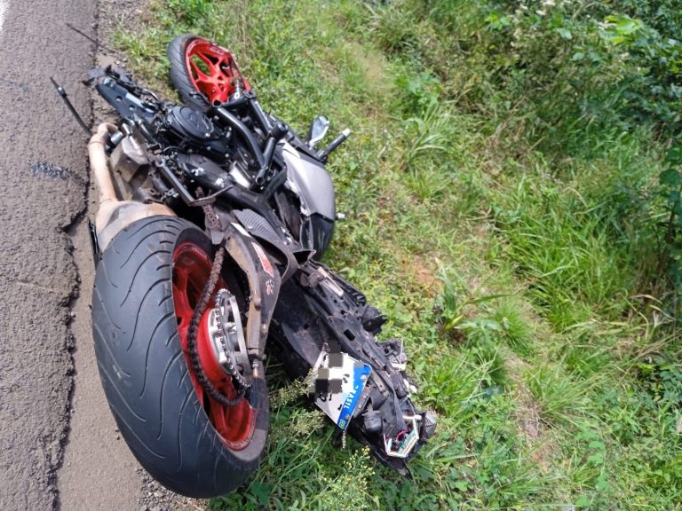 Grave colisão entre caminhão e moto deixa motociclista ferido na BR-282 em Catanduvas
