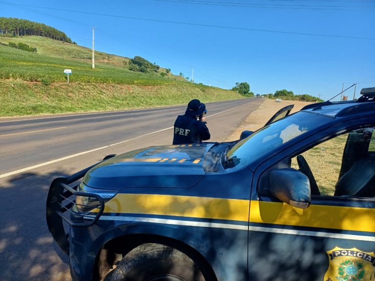 PRF apreende veículo com produtos de origem estrangeira em Campos Novos