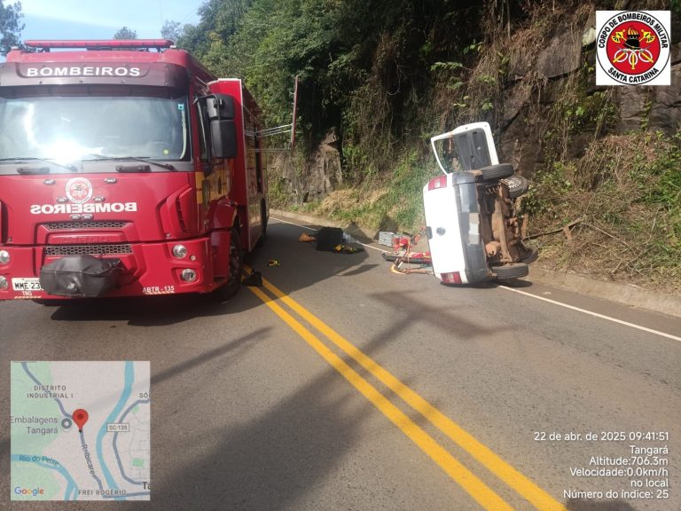 Motorista fica ferido após capotamento na SC-453 em Tangará