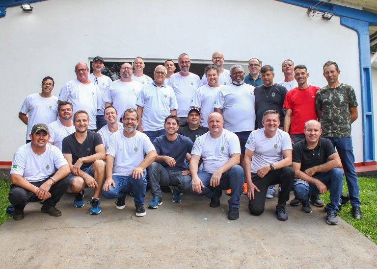 Turma de 1994 do Tiro de Guerra de Joaçaba comemora 30 anos com reencontro e homenagens
