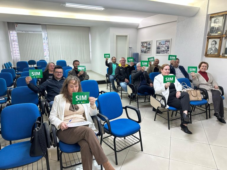 Assembleia Geral da CDL de Joaçaba aprova contas de 2024 por unanimidade
