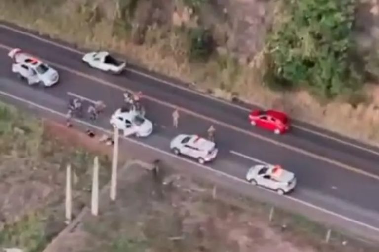 Motorista de aplicativo é feito refém e trancado no porta-malas por 1h durante assalto em Chapecó