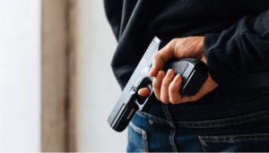 Comissão do Senado aprova porte de arma de fogo aos advogados para defesa pessoal