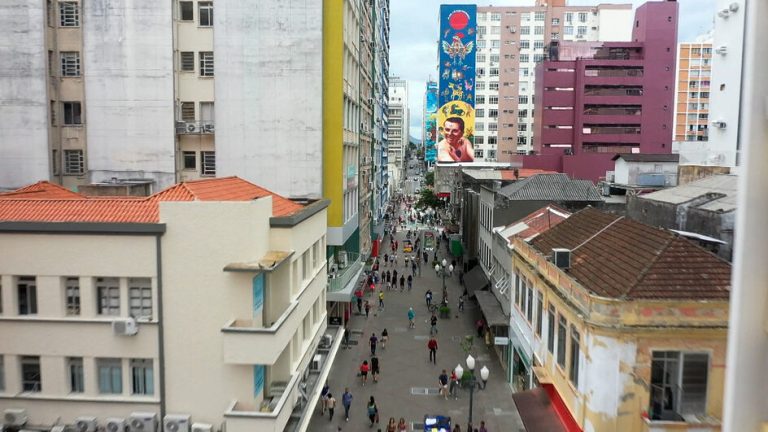O que muda com portaria polêmica que restringe trabalho do comércio em domingos e feriados