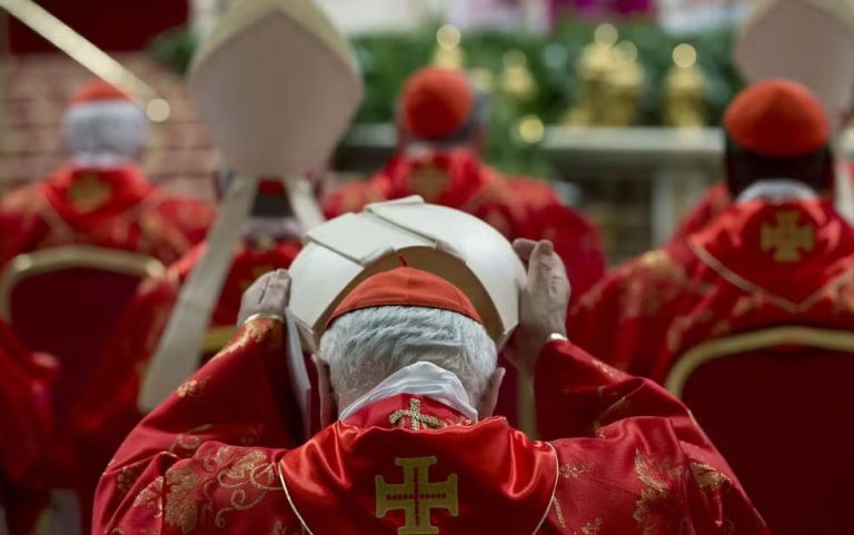 Quando começa o Conclave? Veja o que se sabe sobre a nova eleição e os nomes cotados