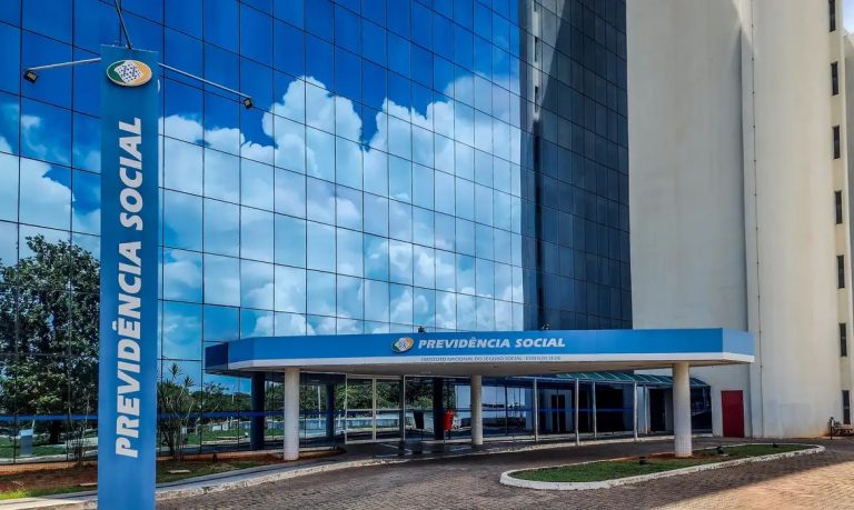 INSS vai devolver descontos indevidos em aposentadorias após operação