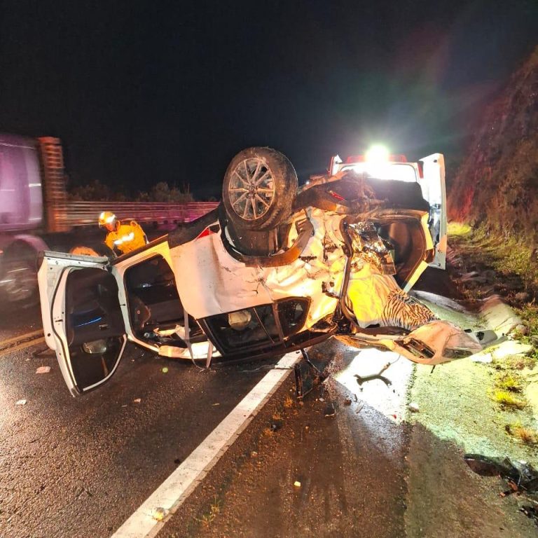 Ex-prefeita de Vargem sofre grave acidente na BR-282
