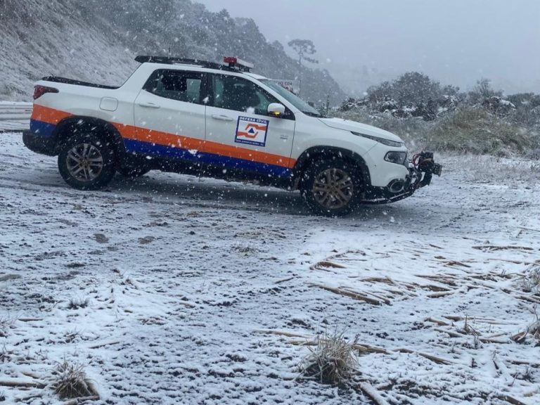 SC coberta de branco: veja novas imagens da primeira neve do ano no Estado