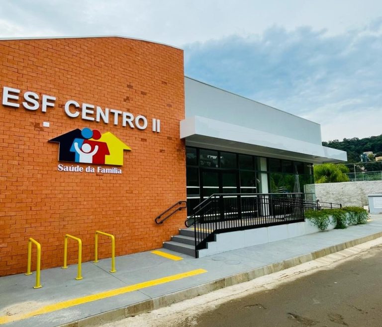 Vereadora Jaqueline questiona demora para funcionamento do ESF Centro II