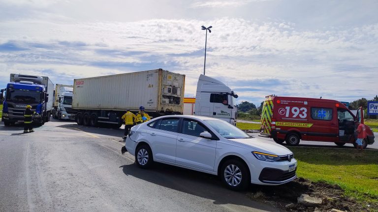 Motorista fica ferido em acidente no Trevão de Irani