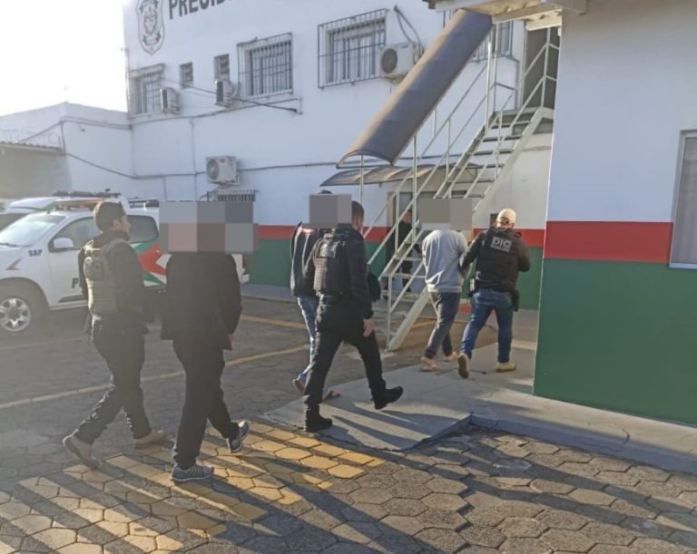Polícia Civil de Joaçaba cumpre mandados de prisões por furto de armas de fogo em Ipira