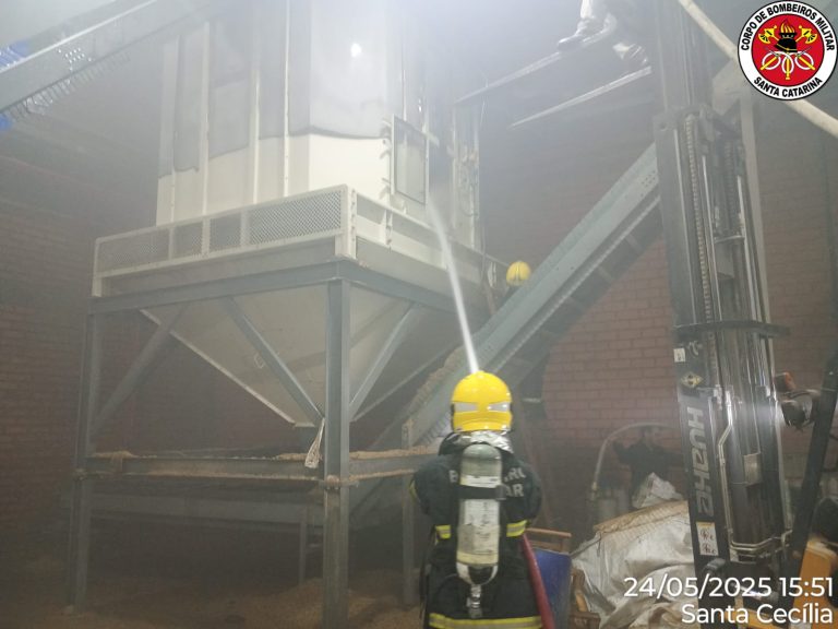 Incêndio atinge empresa da região e mobiliza Corpo de Bombeiros