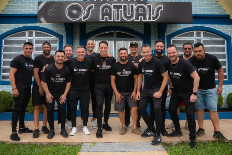 Paulinho Dill retorna aos palcos com a banda Os Atuais nesta quinta-feira