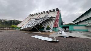 Município do Oeste registra microexplosão e decreta situação de emergência