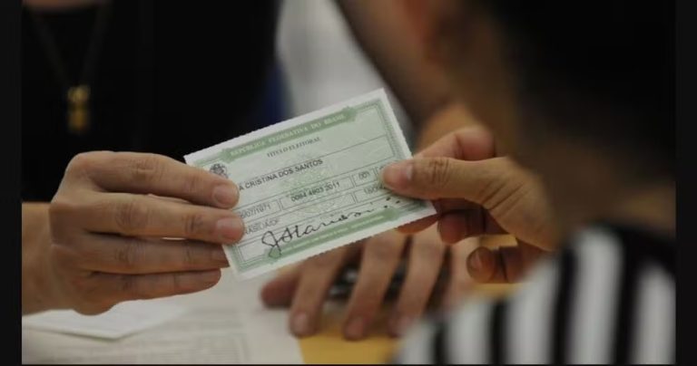 Justiça Eleitoral determina prazo para cerca de 190 mil eleitores de SC regularizarem a situação eleitoral