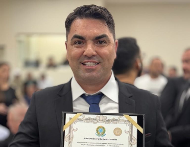 Justiça Eleitoral cassa mandato do prefeito Xepa e do vice de Itapema