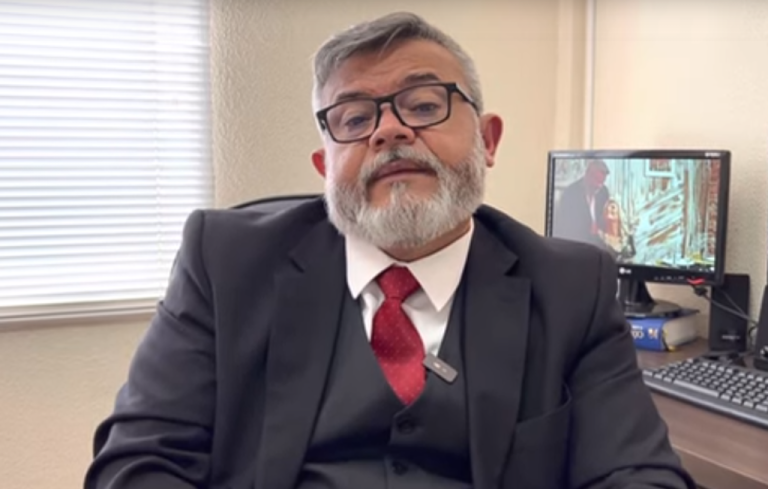 Advogado da família da vítima explica motivos que levaram à volta da prisão de Cláudia Hoeckler
