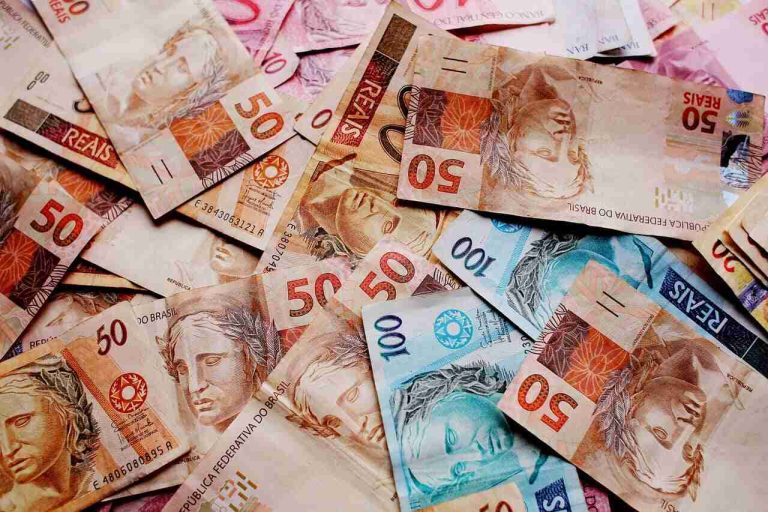Mercado eleva previsão de crescimento do PIB em 2025 e reduz estimativa de inflação