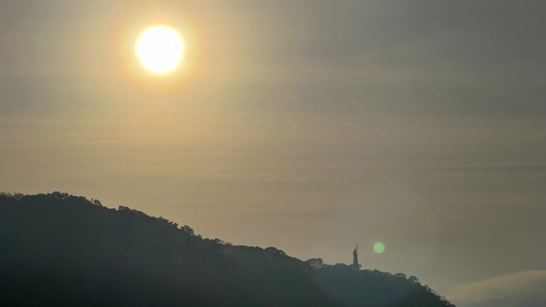 Semana de tempo variável em SC será marcada por temperaturas mais elevadas e chance de chuva isolada