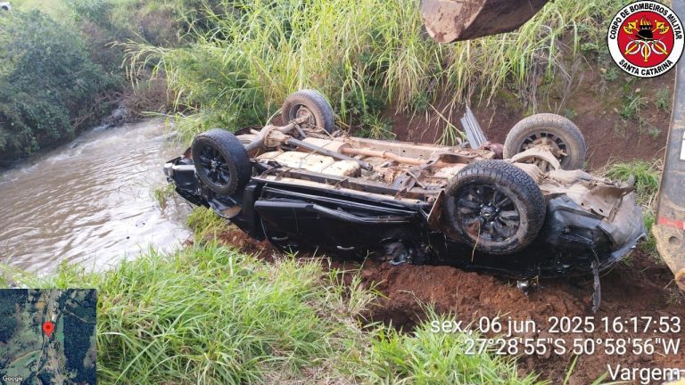 Veículo cai em rio e motorista morre em Vargem