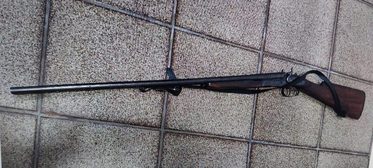Homem é preso em flagrante por porte e posse ilegal de arma de fogo em Ouro