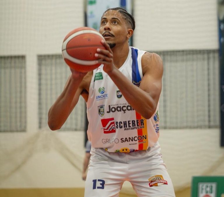 Basket Joaçaba embarca para Blumenau em busca da vaga para as semifinais do Brasileiro