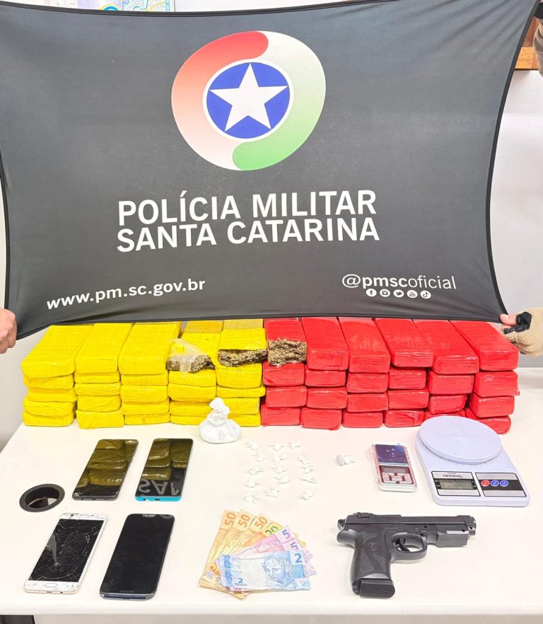 Operação da PM em Joaçaba resulta na prisão de mulher e apreensão de adolescente por tráfico de drogas