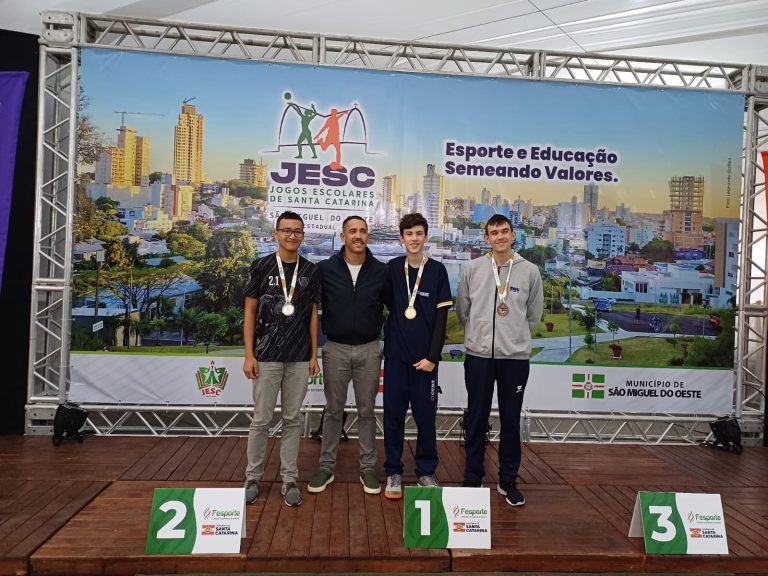 Atleta de Joaçaba conquista título inédito no xadrez dos JESC
