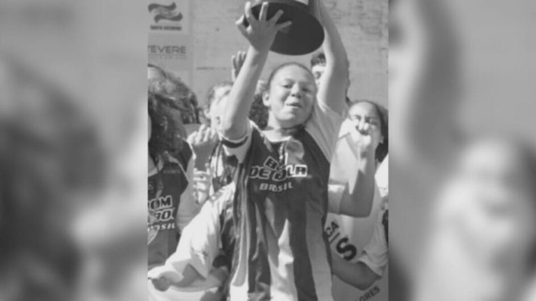 Jovem morta a tiros em Chapecó era jogadora de futsal