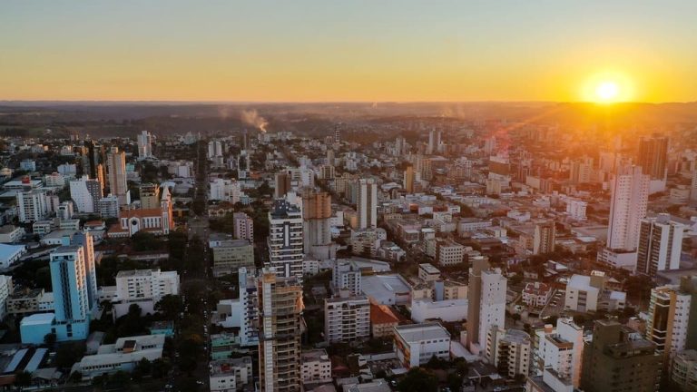 Prefeitura de Chapecó anuncia investimento em Rua Coberta, iluminação e novas obras