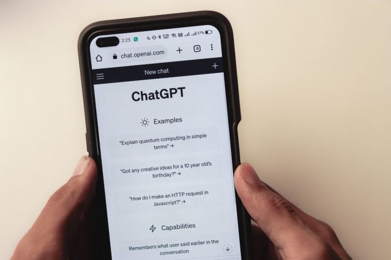 Usuários relatam instabilidade no ChatGPT nesta terça-feira (10)