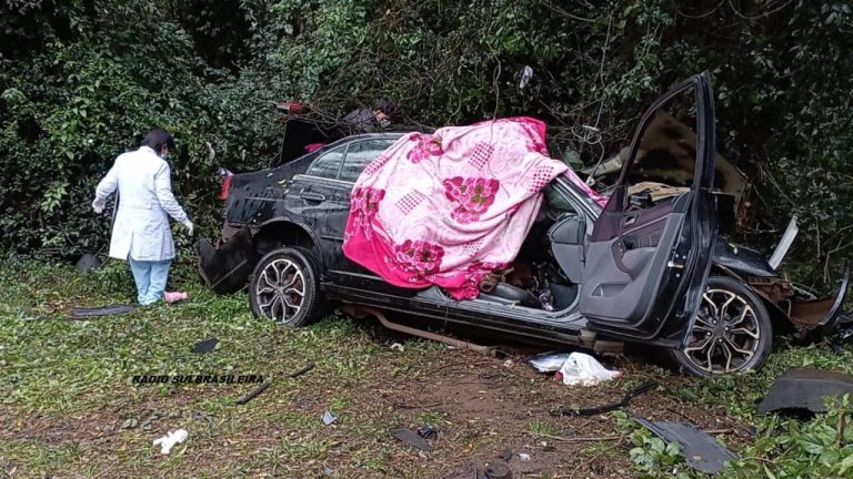 Tragédia familiar: Colisão frontal causa morte de mãe e filho de Chapecó