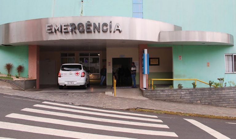 Emergência do HUST enfrenta superlotação; veja nota