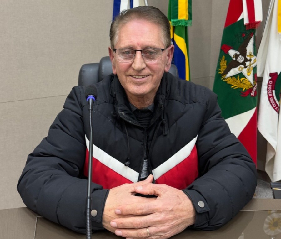 Vereador Luiz Vastres propõe internet via satélite em ambulância do SAMU