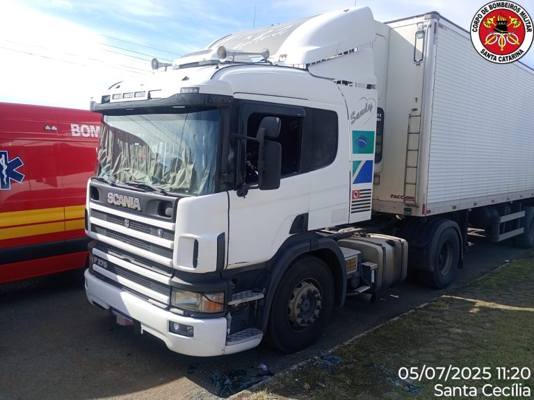 Motorista é encontrado morto dentro de carreta em Santa Cecília