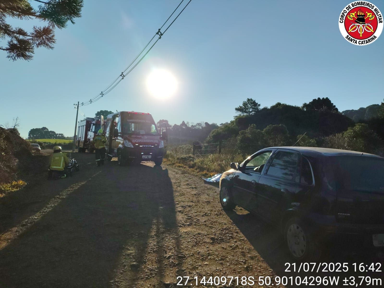 Homem morre e mulher fica ferida em saída de pista em Fraiburgo