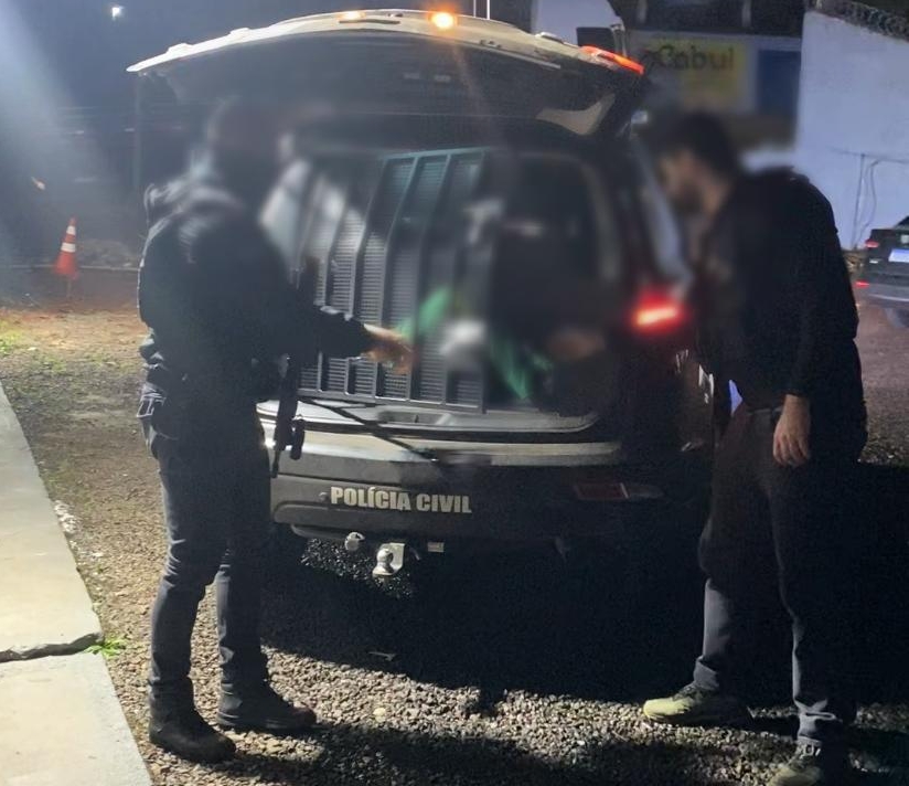 Polícia Civil prende homem por roubo de veículo em Chapecó