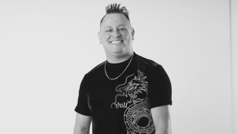 Cantor sertanejo morre aos 38 anos após passar mal durante show em rodeio 
